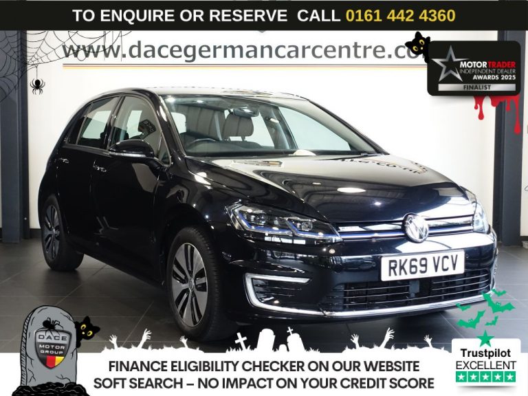 Used 2019 BLACK VOLKSWAGEN E-GOLF Hatchback 35.8kWh e-Golf Hatchback 5dr Electric Auto (136 ps) ELECTRIC (reg. 2019-09-02) (Automatic) for sale in Stockport