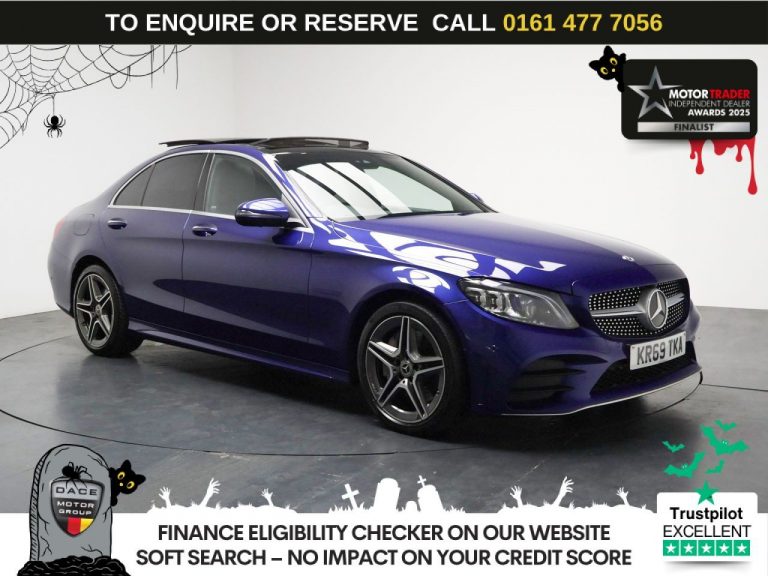 Used 2019 BLUE MERCEDES-BENZ C-CLASS Saloon 2.0 C300d AMG Line (Premium Plus) Saloon 4dr Diesel G-Tronic+ Euro 6 (s/s) (245 ps) DIESEL (reg. 2019-12-23) (Automatic) for sale in Stockport