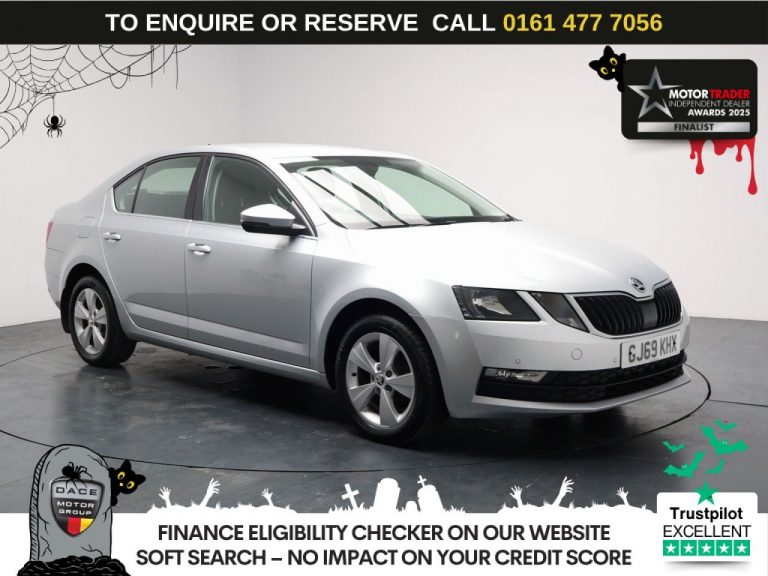 Used 2019 SILVER SKODA OCTAVIA Hatchback 1.6 TDI SCR SE Technology Hatchback 5dr Diesel DSG Euro 6 (s/s) (115 ps) DIESEL (reg. 2019-09-25) (Automatic) for sale in Stockport