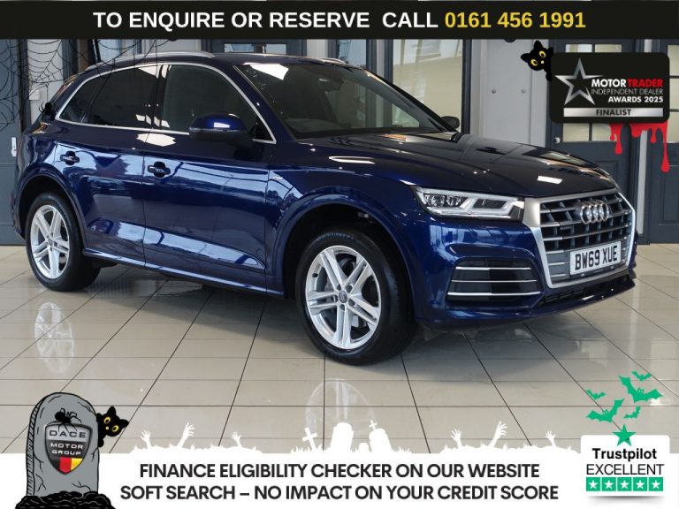 Used 2020 BLUE AUDI Q5 SUV 2.0 TFSI 45 S line SUV 5dr Petrol S Tronic quattro Euro 6 (s/s) (245 ps) PETROL (reg. 2020-02-26) (Automatic) for sale in Stockport