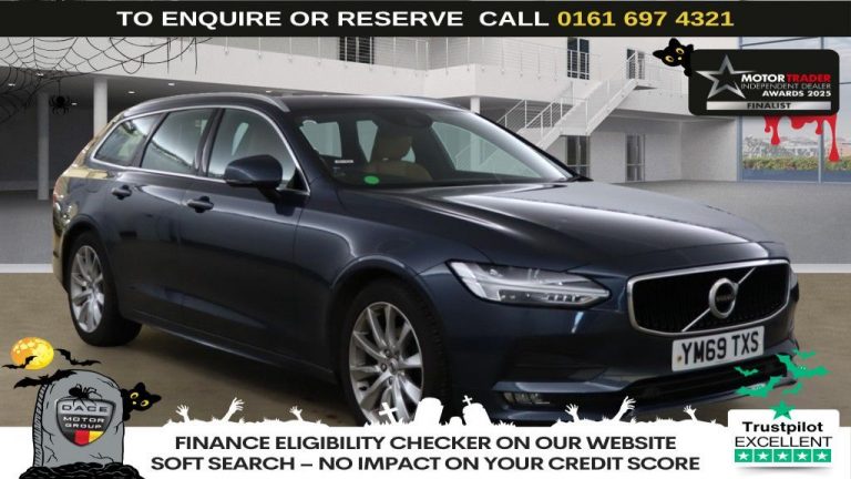 Used 2020 BLUE VOLVO V90 Estate 2.0 D4 Momentum Plus Estate 5dr Diesel Auto Euro 6 (s/s) (190 ps) DIESEL (reg. 2020-01-20) (Automatic) for sale in Stockport