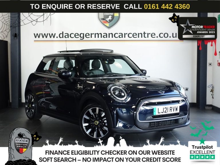 Used 2021 BLACK MINI Electric Hatch Hatchback Cooper SE 32.6kWh Level 3 Hatchback 3dr Electric Auto (184 ps) ELECTRIC (reg. 2021-04-22) (Automatic) for sale in Stockport