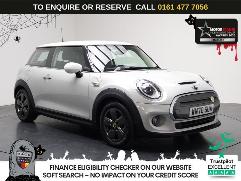 Used 2021 SILVER MINI Electric Hatch Hatchback Cooper SE 32.6kWh Level 1 Hatchback 3dr Electric Auto (184 ps) ELECTRIC (reg. 2021-01-29) (Automatic) for sale in Stockport