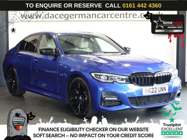 Used 2022 BLUE BMW 3 SERIES Saloon 2.0 330e 12kWh M Sport Saloon 4dr Petrol Plug-in Hybrid Auto Euro 6 (s/s) (292 ps) PETROL PLUG-IN HYBRID (reg. 2022-06-15) (Automatic) for sale in Stockport