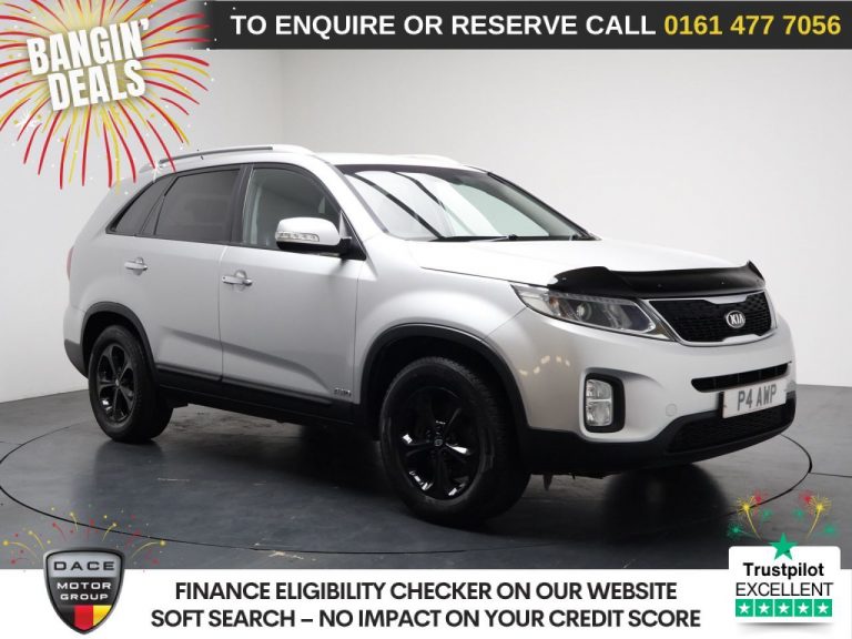 Used 2015 SILVER KIA SORENTO SUV 2.2 CRDi KX-2 SUV 5dr Diesel Auto AWD Euro 5 (194 bhp) DIESEL (reg. 2015-03-01) (Automatic) for sale in Stockport