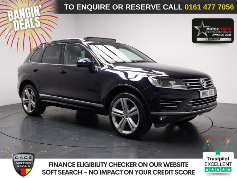 Used 2017 BLUE VOLKSWAGEN TOUAREG SUV 3.0 TDI V6 BlueMotion Tech R-Line Plus SUV 5dr Diesel Tiptronic 4WD Euro 6 (s/s) (262 ps) DIESEL (reg. 2017-07-27) (Automatic) for sale in Stockport