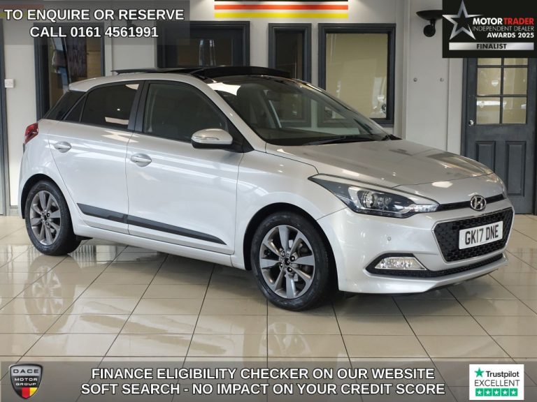 Used 2017 SILVER HYUNDAI I20 Hatchback 1.4 Premium SE Nav Hatchback 5dr Petrol Auto Euro 6 (100 ps) PETROL (reg. 2017-03-27) (Automatic) for sale in Stockport