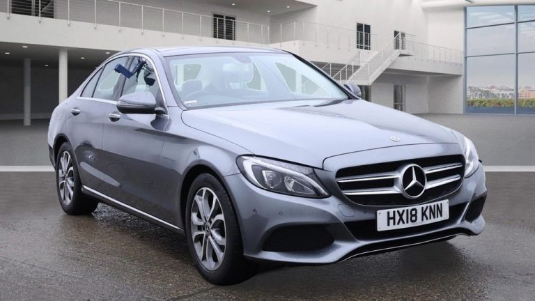 Used 2018 GREY MERCEDES-BENZ C-CLASS Saloon 2.1 C220d Sport (Premium) Saloon 4dr Diesel G-Tronic+ Euro 6 (s/s) (170 ps) DIESEL (reg. 2018-03-24) (Automatic) for sale in Stockport
