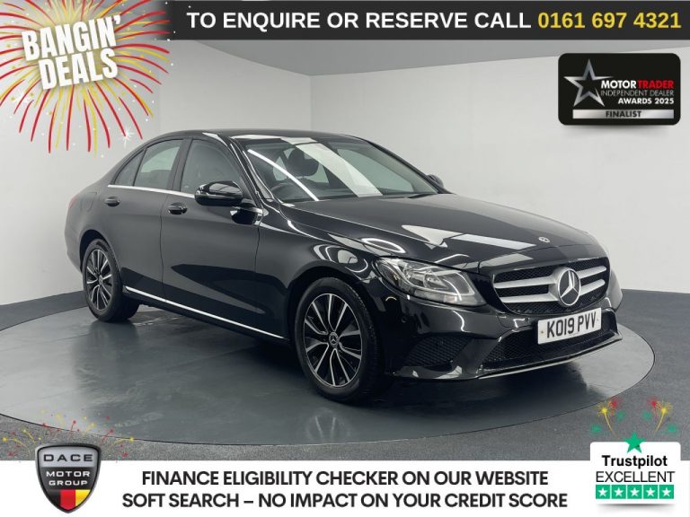 Used 2019 BLACK MERCEDES-BENZ C-CLASS Saloon 1.5 C200 MHEV EQ Boost SE Saloon 4dr Petrol G-Tronic+ Euro 6 (s/s) (198 ps) PETROL (reg. 2019-04-18) (Automatic) for sale in Stockport