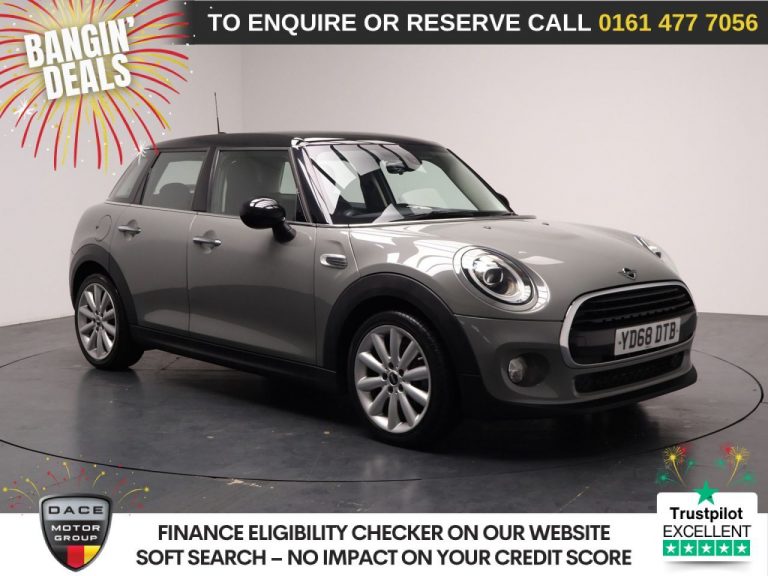 Used 2019 GREY MINI HATCH Hatchback 1.5 Cooper Classic Hatchback 5dr Petrol Steptronic Euro 6 (s/s) (136 ps) PETROL (reg. 2019-01-31) (Automatic) for sale in Stockport