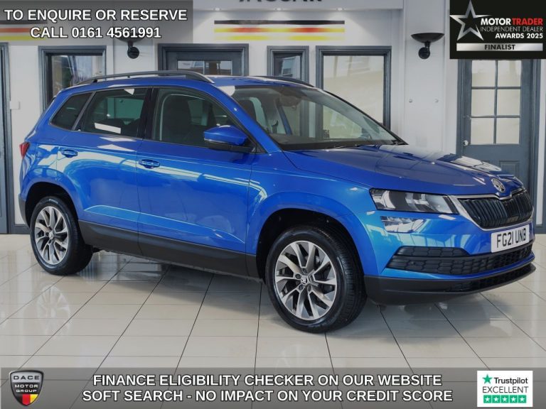 Used 2021 BLUE SKODA KAROQ SUV 2.0 TDI SE Drive SUV 5dr Diesel DSG Euro 6 (s/s) (116 ps) DIESEL (reg. 2021-05-26) (Automatic) for sale in Stockport