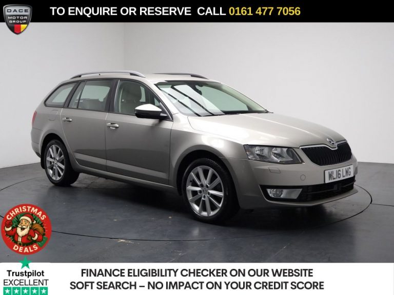 Used 2016 BEIGE SKODA OCTAVIA Estate 2.0 TDI SE L Estate 5dr Diesel DSG Euro 6 (s/s) (150 ps) DIESEL (reg. 2016-05-31) (Automatic) for sale in Stockport
