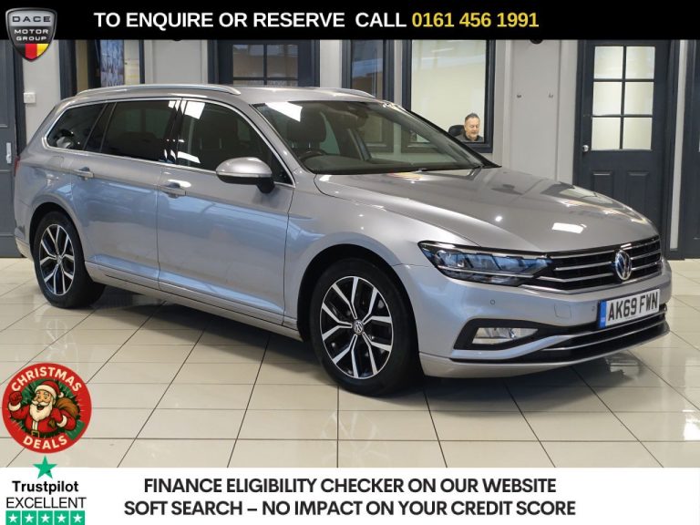 Used 2019 SILVER VOLKSWAGEN PASSAT Estate 2.0 TDI EVO SEL Estate 5dr Diesel DSG Euro 6 (s/s) (150 ps) DIESEL (reg. 2019-10-31) (Automatic) for sale in Stockport