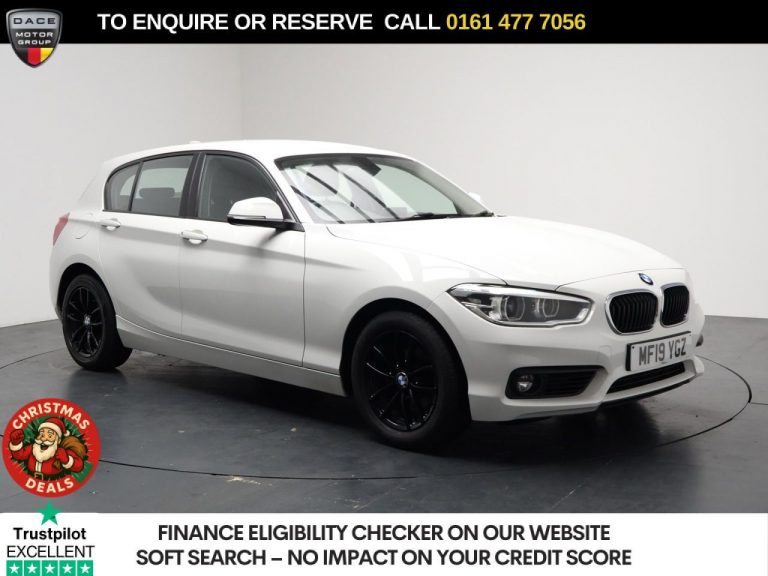 Used 2019 WHITE BMW 1 SERIES Hatchback 1.5 118i SE Business Hatchback 5dr Petrol Auto Euro 6 (s/s) (136 ps) PETROL (reg. 2019-03-29) (Automatic) for sale in Stockport