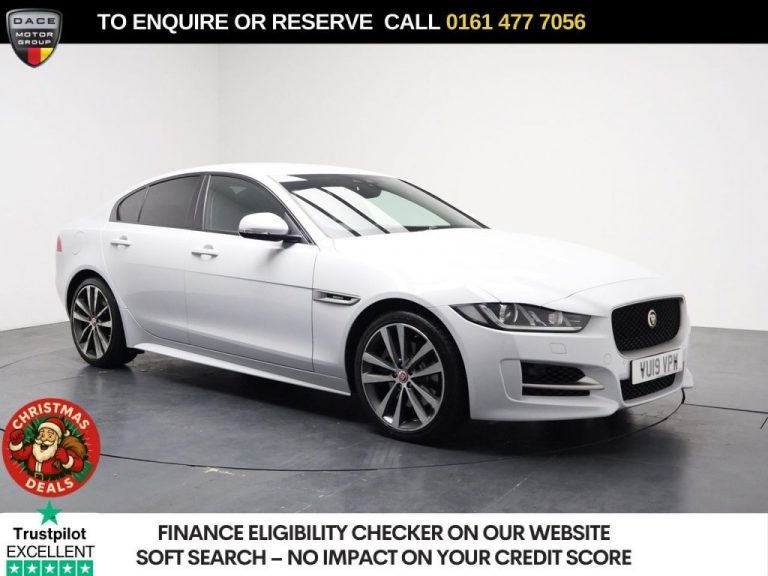 Used 2019 WHITE JAGUAR XE Saloon 2.0i GPF R-Sport Saloon 4dr Petrol Auto Euro 6 (s/s) (200 ps) PETROL (reg. 2019-06-03) (Automatic) for sale in Stockport