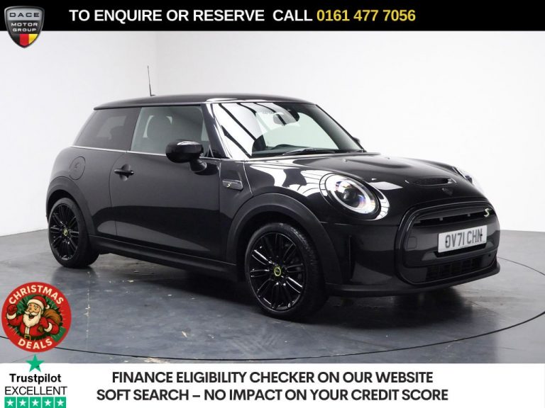 Used 2021 BLACK MINI Electric Hatch Hatchback Cooper SE 32.6kWh Level 2 Hatchback 3dr Electric Auto (184 ps) ELECTRIC (reg. 2021-10-30) (Automatic) for sale in Stockport