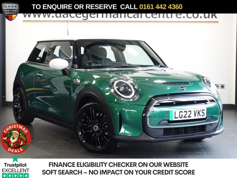Used 2022 GREEN MINI Electric Hatch Hatchback Cooper SE 32.6kWh Level 2 Hatchback 3dr Electric Auto (184 ps) ELECTRIC (reg. 2022-04-19) (Automatic) for sale in Stockport