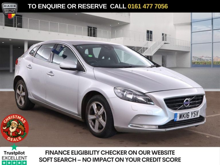 Used 2016 SILVER VOLVO V40 Hatchback 1.5 T2 SE Hatchback 5dr Petrol Auto Euro 6 (s/s) (122 ps) PETROL (reg. 2016-05-12) (Automatic) for sale in Stockport