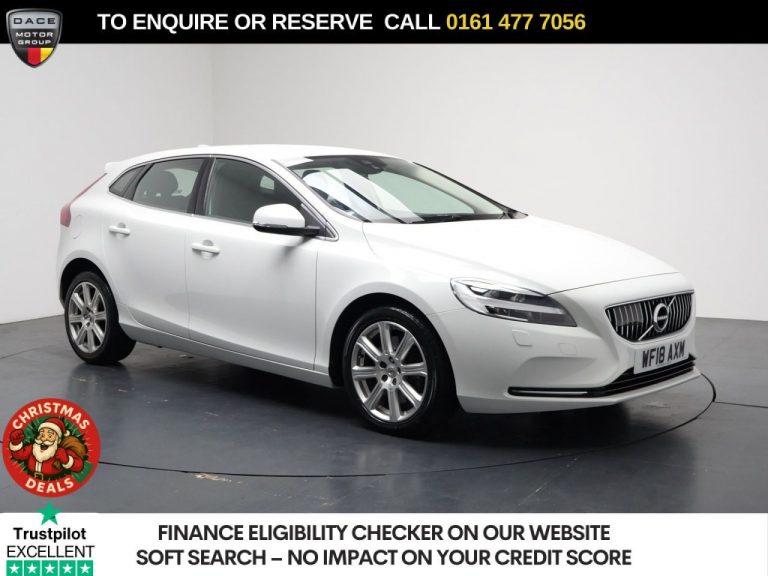 Used 2018 WHITE VOLVO V40 Hatchback 1.5 T3 Inscription Hatchback 5dr Petrol Auto Euro 6 (s/s) (152 ps) PETROL (reg. 2018-03-26) (Automatic) for sale in Stockport