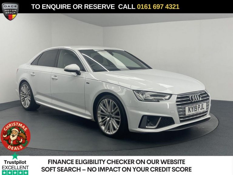 Used 2019 WHITE AUDI A4 Saloon 2.0 TFSI 40 S line Saloon 4dr Petrol S Tronic Euro 6 (s/s) (190 ps) PETROL (reg. 2019-07-15) (Automatic) for sale in Stockport