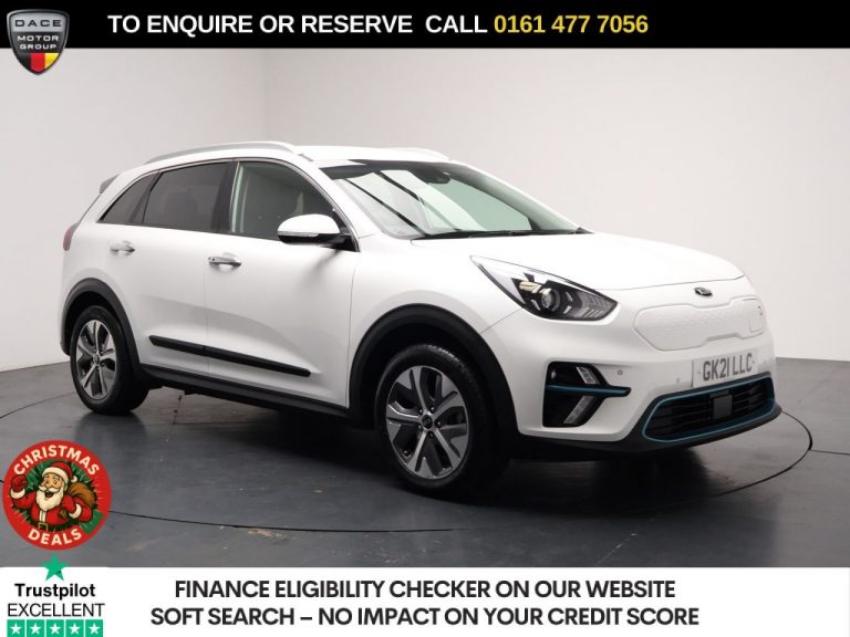 Used 2021 WHITE KIA NIRO SUV 64kWh 3 SUV 5dr Electric Auto (201 bhp) ELECTRIC (reg. 2021-03-22) (Automatic) for sale in Stockport
