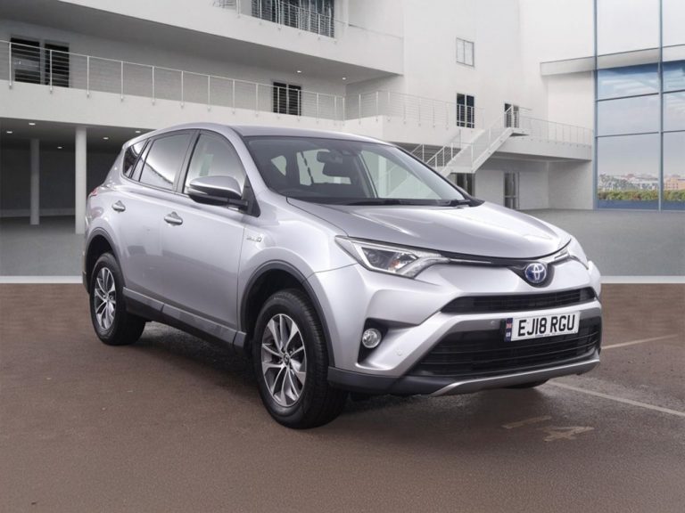 Used 2018 SILVER TOYOTA RAV4 SUV 2.5 VVT-h Icon Tech SUV 5dr Petrol Hybrid CVT Euro 6 (s/s) (197 ps) PETROL HYBRID (reg. 2018-06-08) (Automatic) for sale in Stockport
