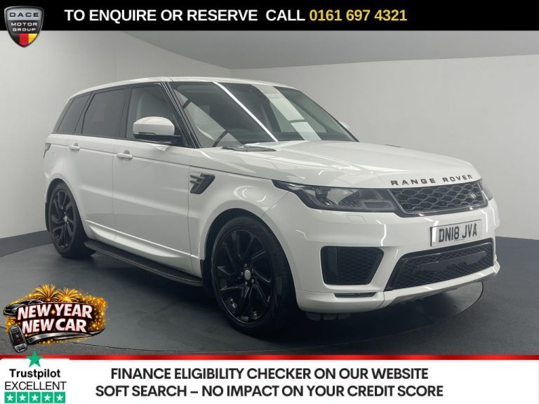 Used 2018 WHITE LAND ROVER RANGE ROVER SPORT SUV 3.0 SD V6 HSE Dynamic SUV 5dr Diesel Auto 4WD Euro 6 (s/s) (306 ps) DIESEL (reg. 2018-04-30) (Automatic) for sale in Stockport