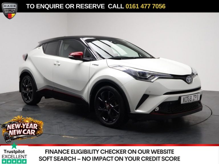 Used 2018 WHITE TOYOTA C-HR SUV 1.8 VVT-h Dynamic SUV 5dr Petrol Hybrid CVT Euro 6 (s/s) (122 ps) PETROL HYBRID (reg. 2018-09-14) (Automatic) for sale in Stockport