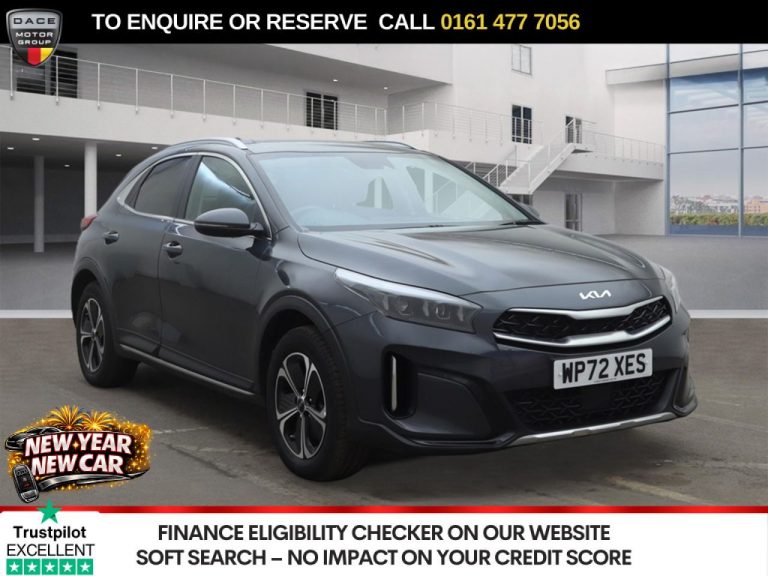 Used 2022 GREY KIA XCEED SUV 1.6 GDi 8.9kWh 3 SUV 5dr Petrol Plug-in Hybrid DCT Euro 6 (s/s) (139 bhp) PETROL PLUG-IN HYBRID (reg. 2022-12-19) (Automatic) for sale in Stockport