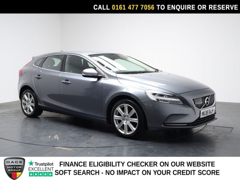 Used 2018 GREY VOLVO V40 Hatchback 1.5 T3 GPF Inscription Hatchback 5dr Petrol Auto Euro 6 (s/s) (152 ps) PETROL (reg. 2018-07-31) (Automatic) for sale in Stockport