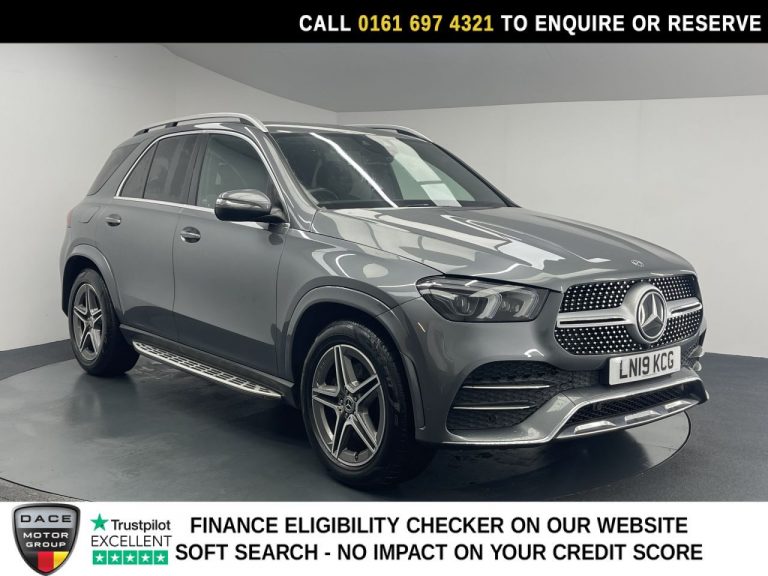Used 2019 GREY MERCEDES-BENZ GLE SUV 2.0 GLE300d AMG Line (Premium) SUV 5dr Diesel G-Tronic 4MATIC Euro 6 (s/s) (245 ps) DIESEL (reg. 2019-03-15) (Automatic) for sale in Stockport
