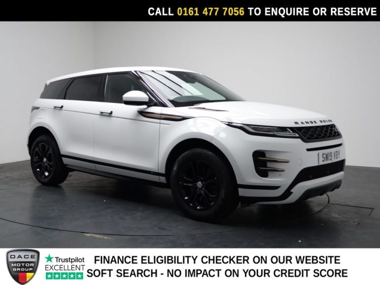 Used 2019 WHITE LAND ROVER RANGE ROVER EVOQUE SUV 2.0 D150 R-Dynamic S SUV 5dr Diesel Auto 4WD Euro 6 (s/s) (150 ps) DIESEL (reg. 2019-05-23) (Automatic) for sale in Stockport