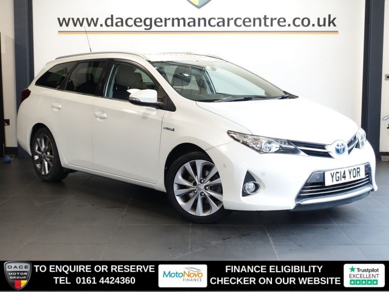 Used 2014 WHITE TOYOTA AURIS Estate 1.8 VVT-h Excel Touring Sports 5dr Petrol Hybrid CVT Euro 5 (s/s) (136 ps) PETROL HYBRID (reg. 2014-03-27) (Automatic) for sale in Stockport