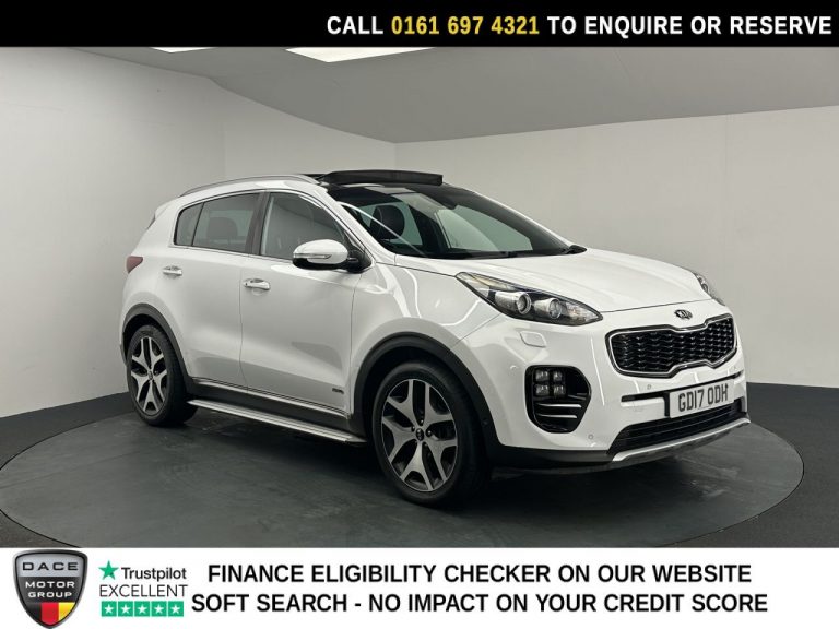 Used 2017 WHITE KIA SPORTAGE SUV 1.6 T-GDi GT-Line S SUV 5dr Petrol DCT AWD Euro 6 (174 bhp) PETROL (reg. 2017-06-30) (Automatic) for sale in Stockport