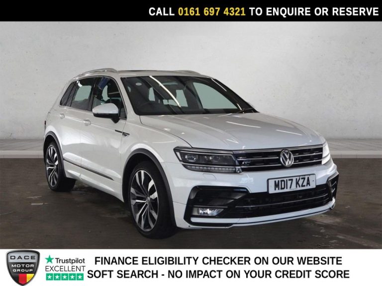 Used 2017 WHITE VOLKSWAGEN TIGUAN SUV 2.0 TDI BlueMotion Tech R-Line SUV 5dr Diesel DSG 4Motion Euro 6 (s/s) (150 ps) DIESEL (reg. 2017-07-12) (Automatic) for sale in Stockport