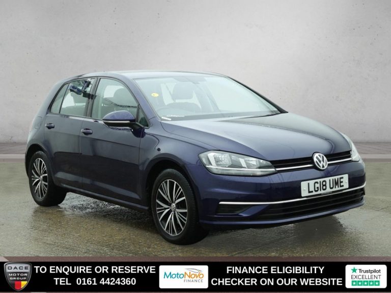 Used 2018 BLUE VOLKSWAGEN GOLF Hatchback 1.4 TSI SE Nav Hatchback 5dr Petrol DSG Euro 6 (s/s) (125 ps) PETROL (reg. 2018-03-29) (Automatic) for sale in Stockport
