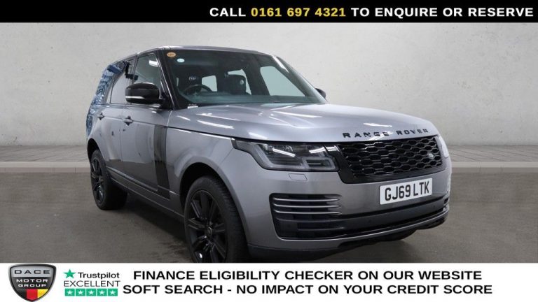 Used 2019 GREY LAND ROVER RANGE ROVER SUV 3.0 SD V6 Vogue SUV 5dr Diesel Auto 4WD Euro 6 (s/s) (275 ps) DIESEL (reg. 2019-09-13) (Automatic) for sale in Stockport