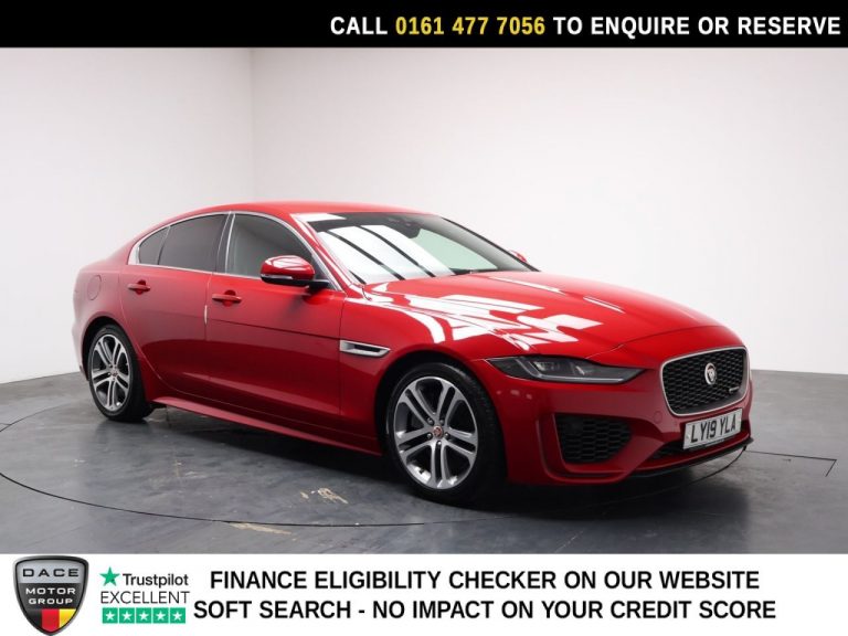 Used 2019 RED JAGUAR XE Saloon 2.0 P250i R-Dynamic SE Saloon 4dr Petrol Auto Euro 6 (s/s) (250 ps) PETROL (reg. 2019-05-13) (Automatic) for sale in Stockport