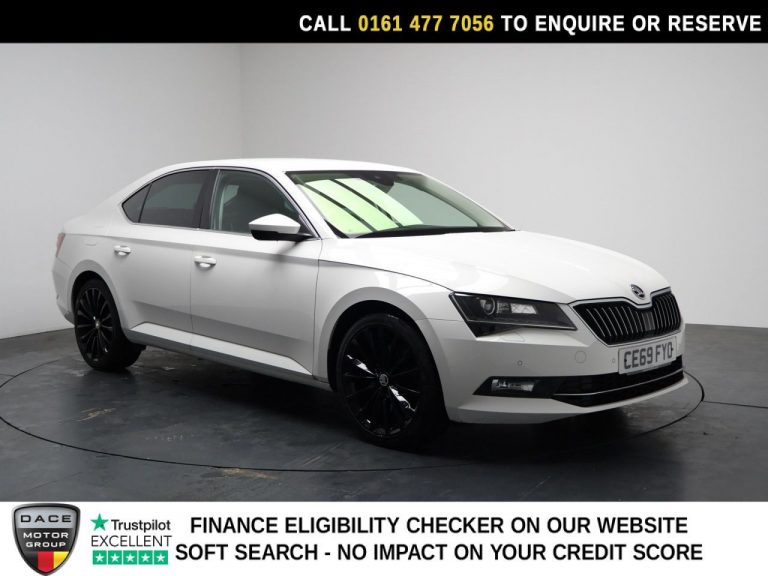Used 2019 WHITE SKODA SUPERB Hatchback 2.0 TSI SE L Executive Hatchback 5dr Petrol DSG 4WD Euro 6 (s/s) (272 ps) PETROL (reg. 2019-09-16) (Automatic) for sale in Stockport