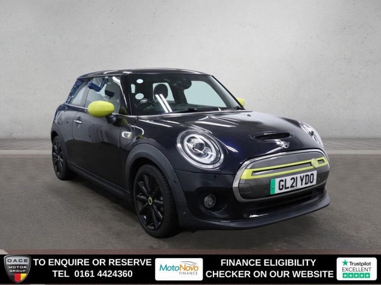 Used 2021 BLACK MINI Electric Hatch Hatchback Cooper SE 32.6kWh Level 3 Hatchback 3dr Electric Auto (184 ps) ELECTRIC (reg. 2021-03-13) (Automatic) for sale in Stockport