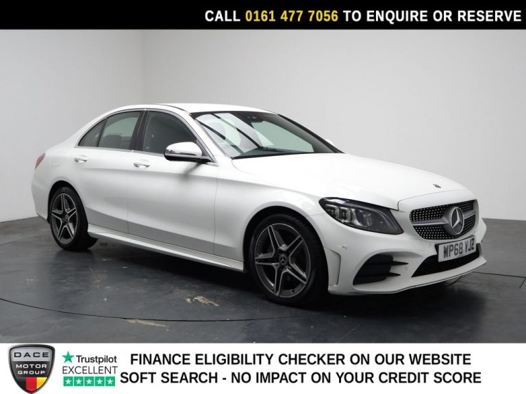 Used 2018 WHITE MERCEDES-BENZ C-CLASS Saloon 2.0 C220d AMG Line (Premium) Saloon 4dr Diesel G-Tronic+ Euro 6 (s/s) (194 ps) DIESEL (reg. 2018-11-30) (Automatic) for sale in Stockport