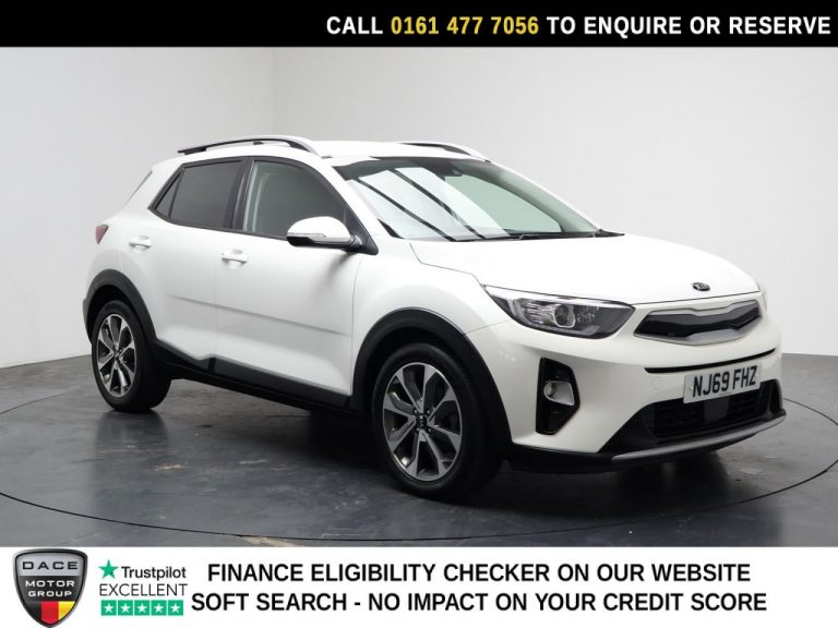 Used 2019 WHITE KIA STONIC SUV 1.0 T-GDi 3 SUV 5dr Petrol DCT Euro 6 (s/s) (118 bhp) PETROL (reg. 2019-09-10) (Automatic) for sale in Stockport
