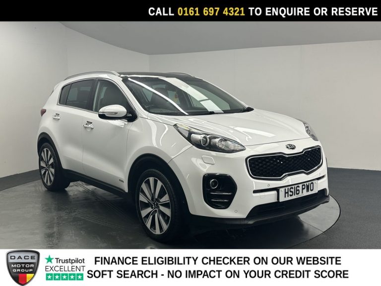 Used 2016 WHITE KIA SPORTAGE SUV 2.0 CRDi First Edition SUV 5dr Diesel Auto AWD Euro 6 (182 bhp) DIESEL (reg. 2016-03-24) (Automatic) for sale in Stockport