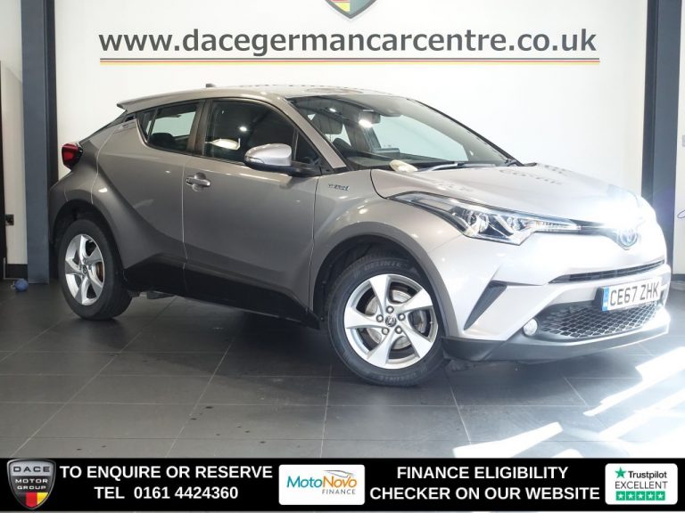 Used 2017 SILVER TOYOTA C-HR SUV 1.8 VVT-h Icon SUV 5dr Petrol Hybrid CVT Euro 6 (s/s) (122 ps) PETROL HYBRID (reg. 2017-12-04) (Automatic) for sale in Stockport