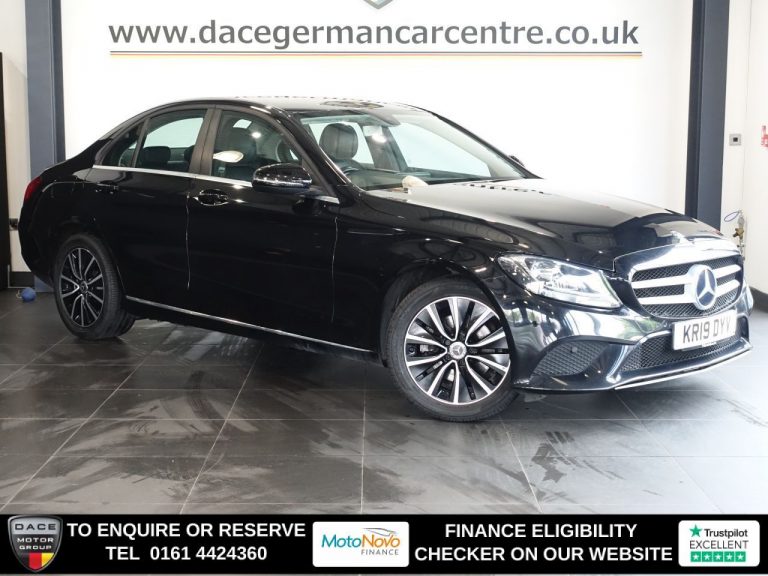 Used 2019 BLACK MERCEDES-BENZ C-CLASS Saloon 1.5 C200 MHEV EQ Boost SE Saloon 4dr Petrol G-Tronic+ Euro 6 (s/s) (198 ps) PETROL (reg. 2019-04-05) (Automatic) for sale in Stockport