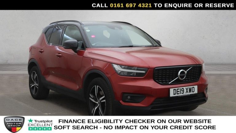Used 2019 RED VOLVO XC40 SUV 2.0 T5 R-Design SUV 5dr Petrol Auto AWD Euro 6 (s/s) (247 ps) PETROL (reg. 2019-03-17) (Automatic) for sale in Stockport