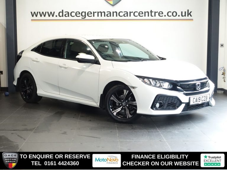 Used 2019 WHITE HONDA CIVIC Hatchback 1.0 VTEC Turbo SR Hatchback 5dr Petrol CVT Euro 6 (s/s) (126 ps) PETROL (reg. 2019-03-28) (Automatic) for sale in Stockport