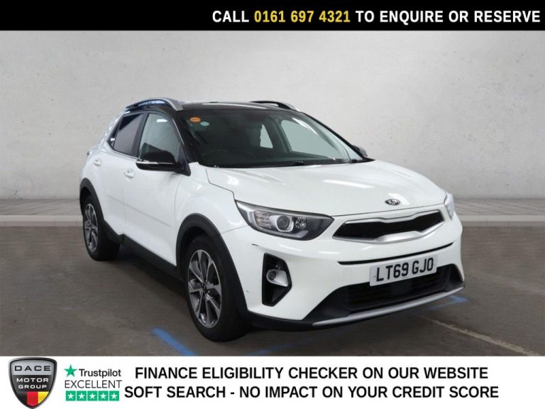 Used 2019 WHITE KIA STONIC SUV 1.0 T-GDi 4 SUV 5dr Petrol DCT Euro 6 (s/s) (118 bhp) PETROL (reg. 2019-09-30) (Automatic) for sale in Stockport