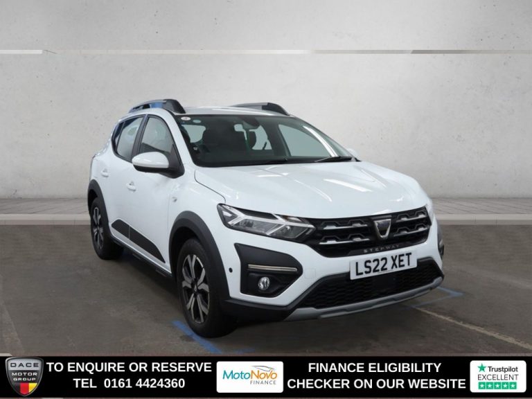 Used 2022 WHITE DACIA SANDERO STEPWAY Hatchback 1.0 TCe Prestige Hatchback 5dr Petrol CVT Euro 6 (s/s) (90 ps) PETROL (reg. 2022-03-30) (Automatic) for sale in Stockport