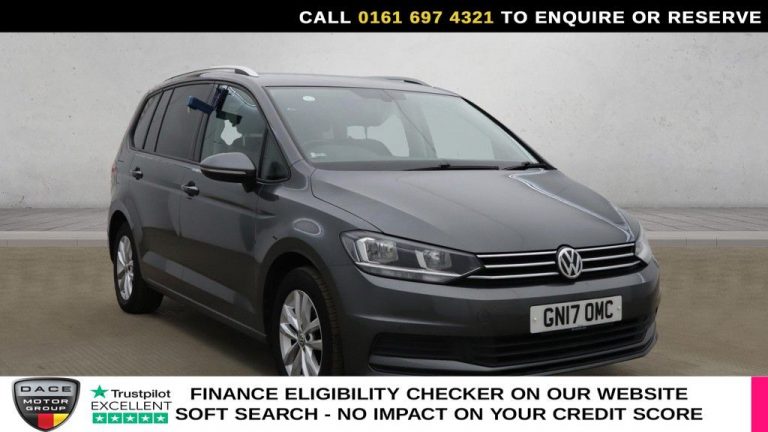 Used 2017 GREY VOLKSWAGEN TOURAN MPV 1.6 TDI BlueMotion Tech SE MPV 5dr Diesel DSG Euro 6 (s/s) (115 ps) DIESEL (reg. 2017-03-03) (Automatic) for sale in Stockport